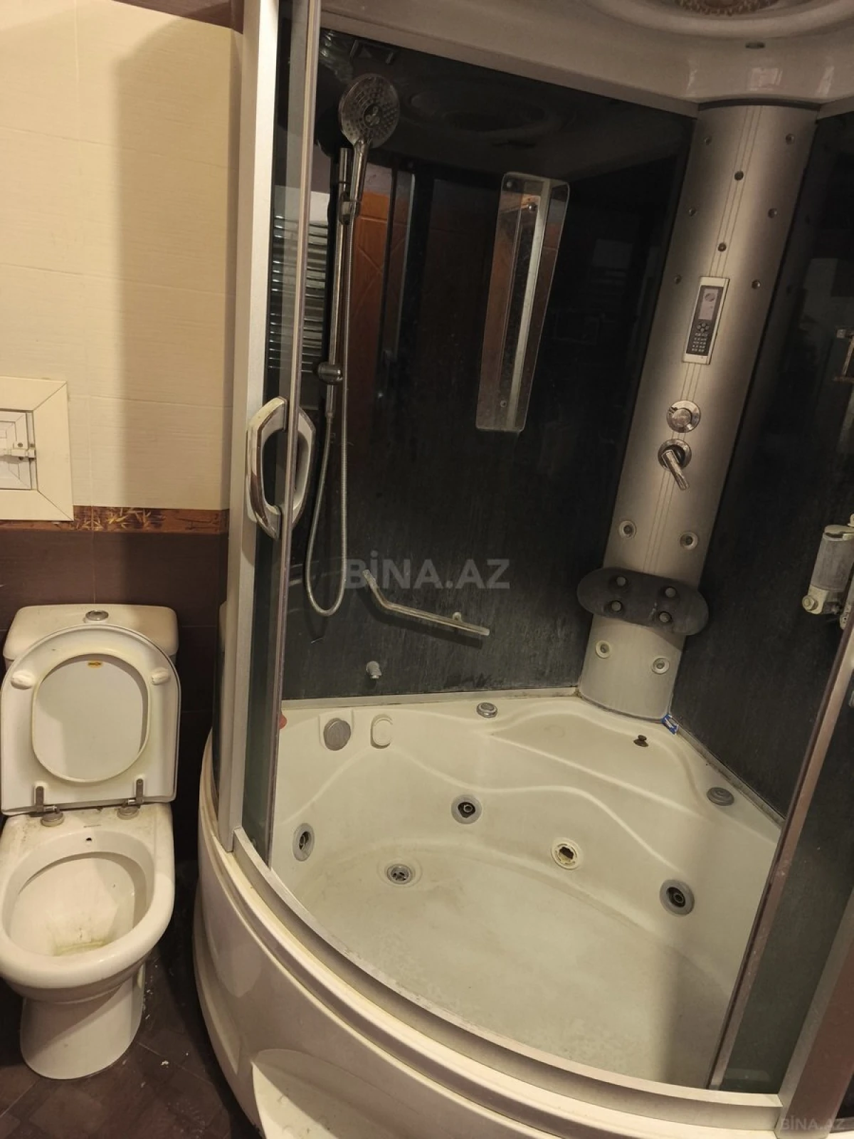 Kirayə verilir 3 otaqlı mənzil 150 m²