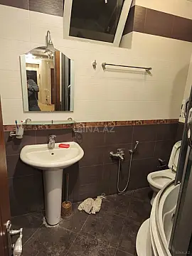 Kirayə verilir 3 otaqlı mənzil 150 m²