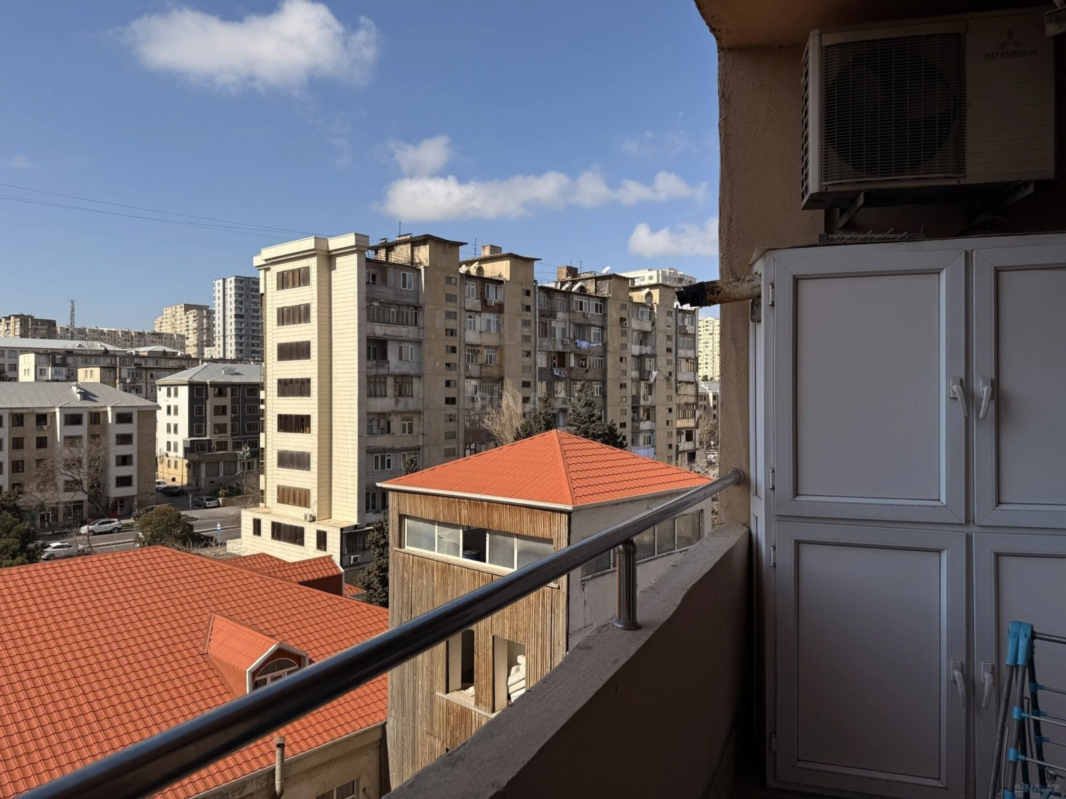 Satılır 2 otaqlı mənzil 80 m²