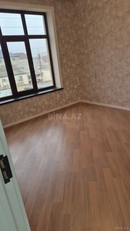Satılır 6 otaqlı həyət evi 250 m²