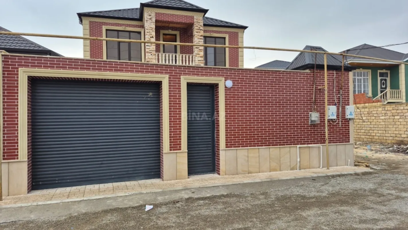 Satılır 6 otaqlı həyət evi 250 m²