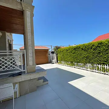 Kirayə verilir 6 otaqlı həyət evi 320 m²