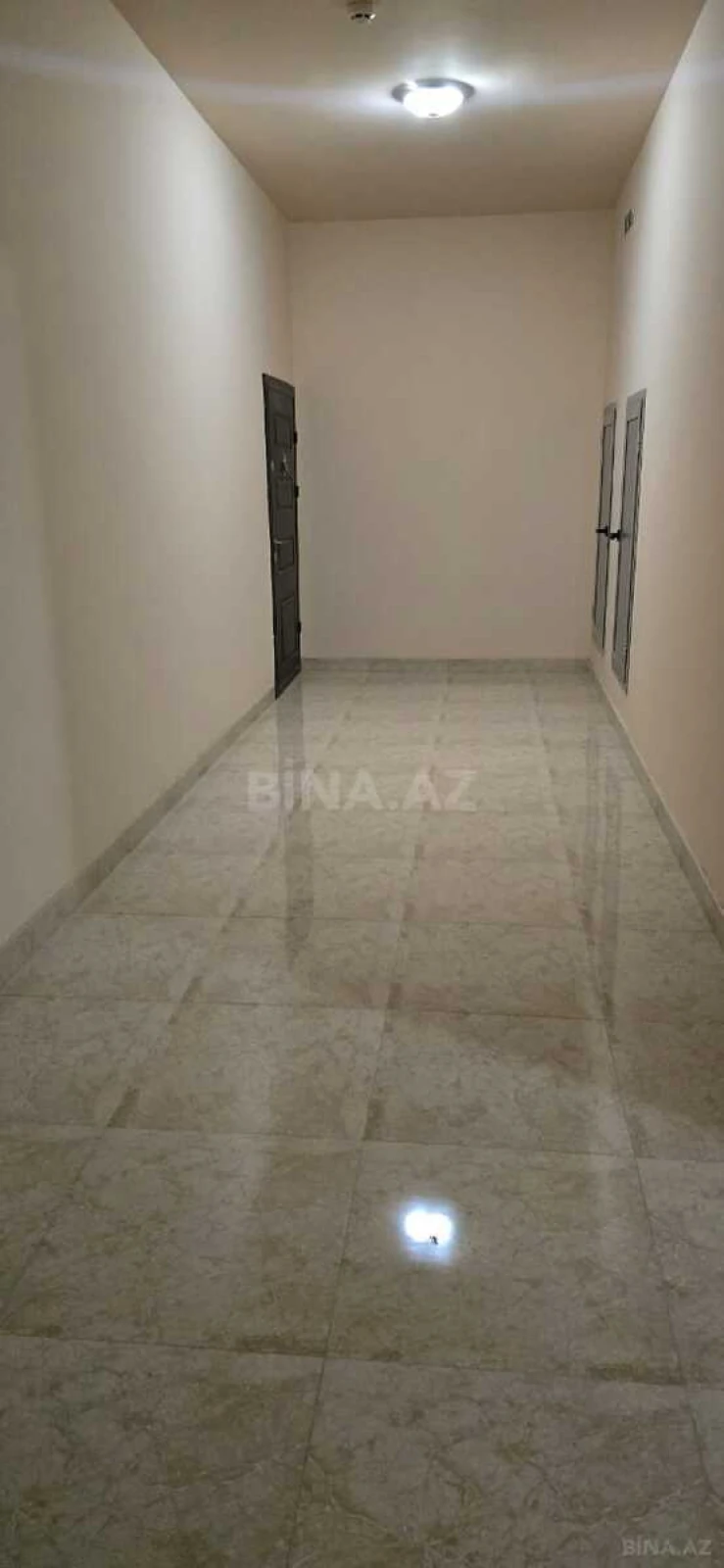 Satılır 3 otaqlı mənzil 138 m²