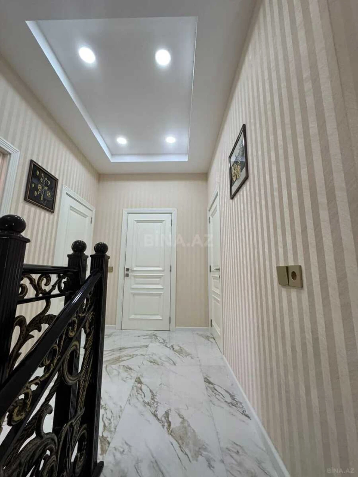 Satılır 5 otaqlı mənzil 147 m²