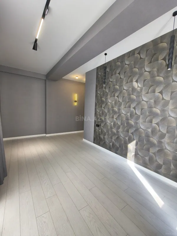 Satılır 3 otaqlı mənzil 118 m²