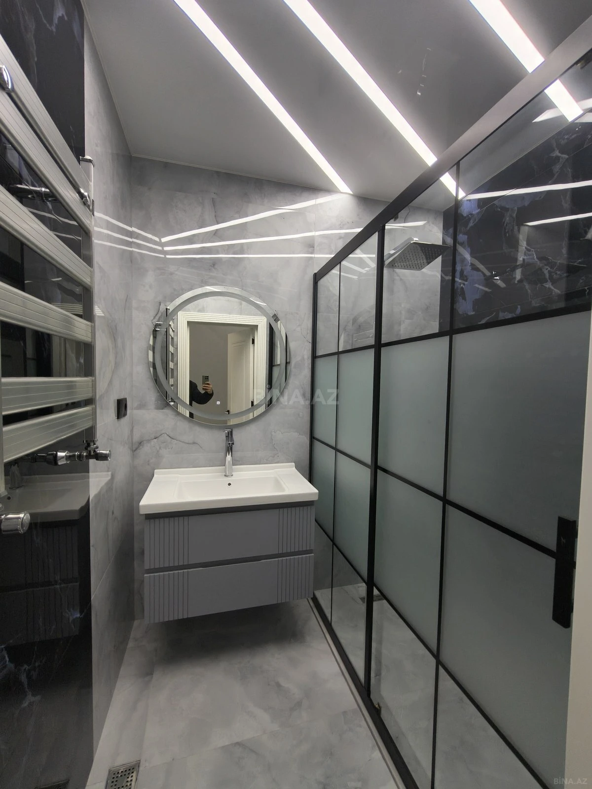 Satılır 3 otaqlı mənzil 118 m²