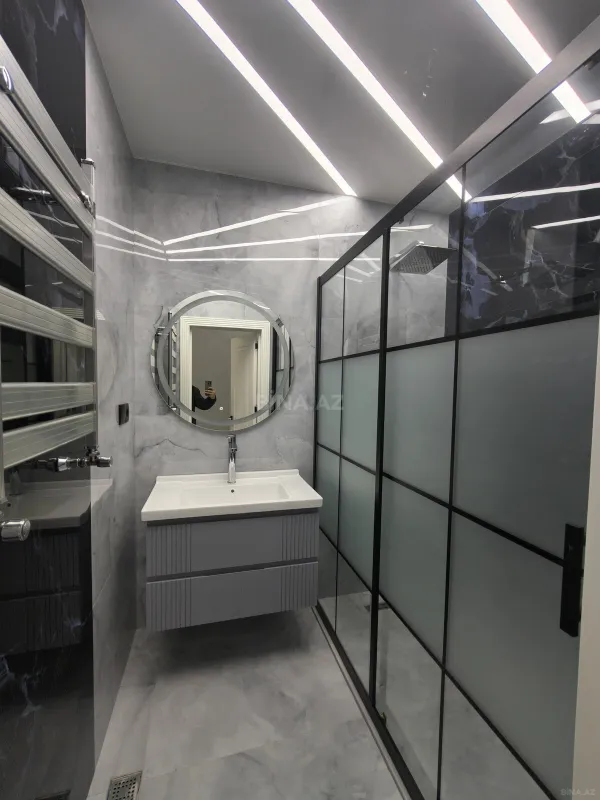 Satılır 3 otaqlı mənzil 118 m²