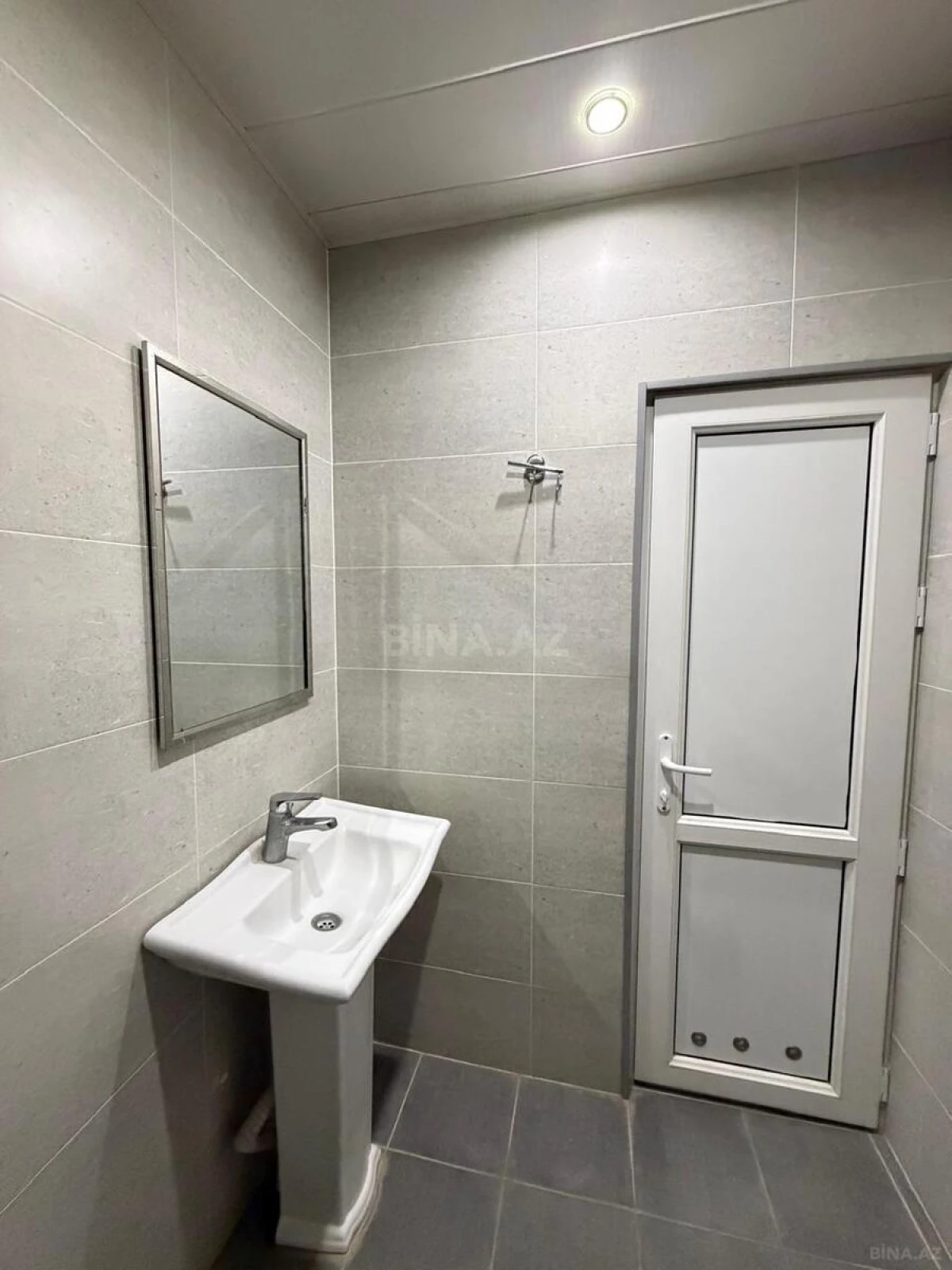 Satılır 2 otaqlı mənzil 42 m²