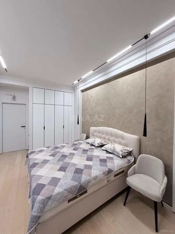 Kirayə verilir 2 otaqlı mənzil 96 m²