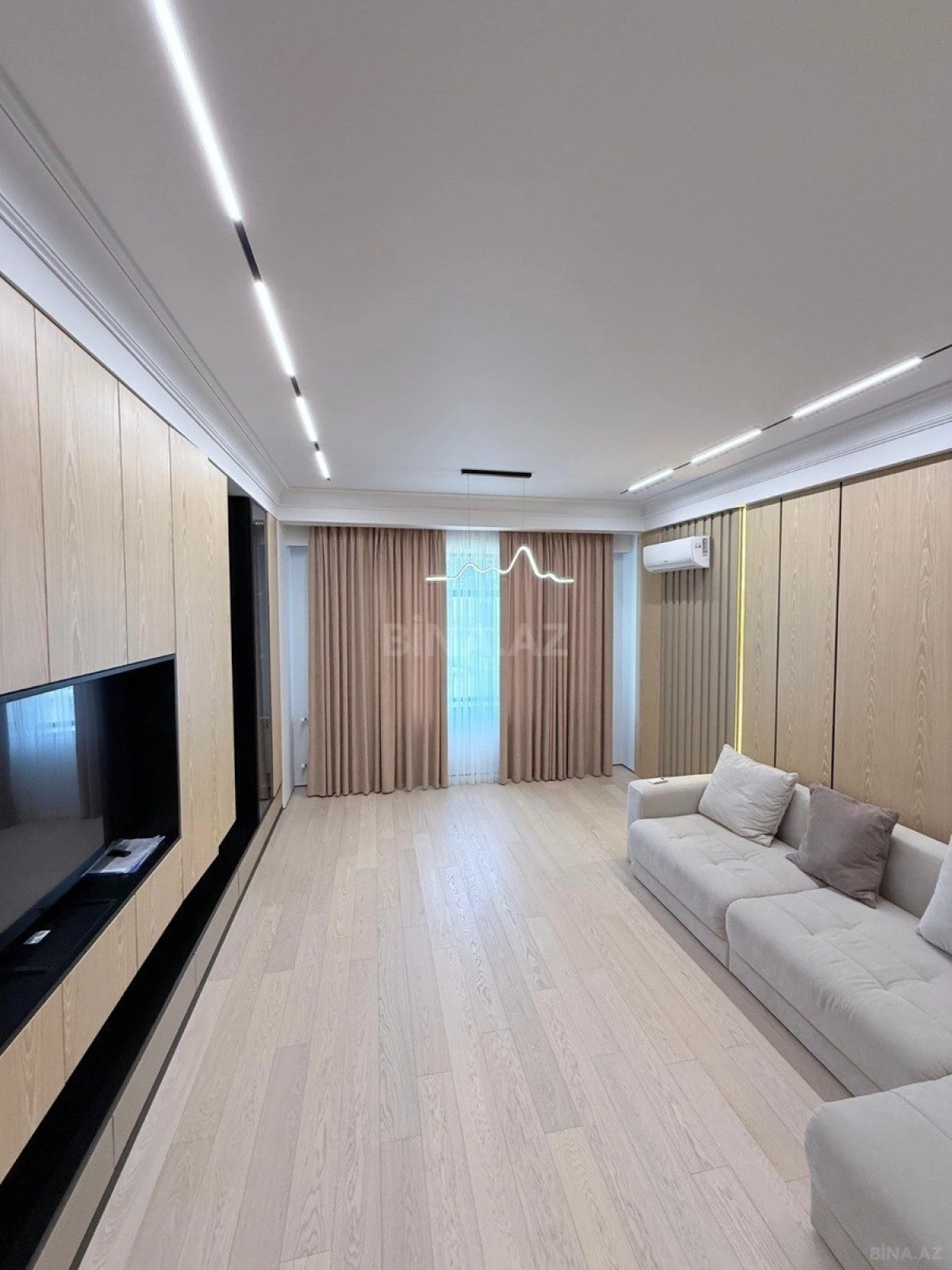 Kirayə verilir 2 otaqlı mənzil 96 m²