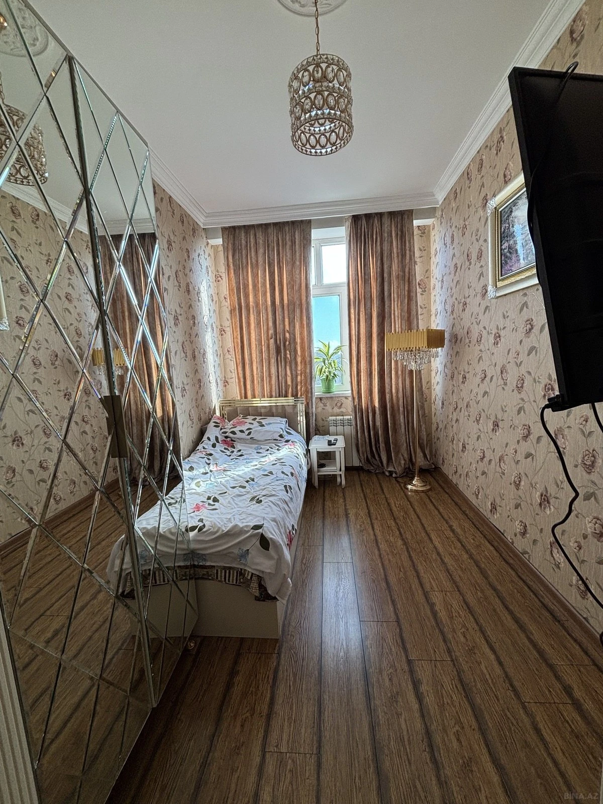 Satılır 2 otaqlı mənzil 55 m²