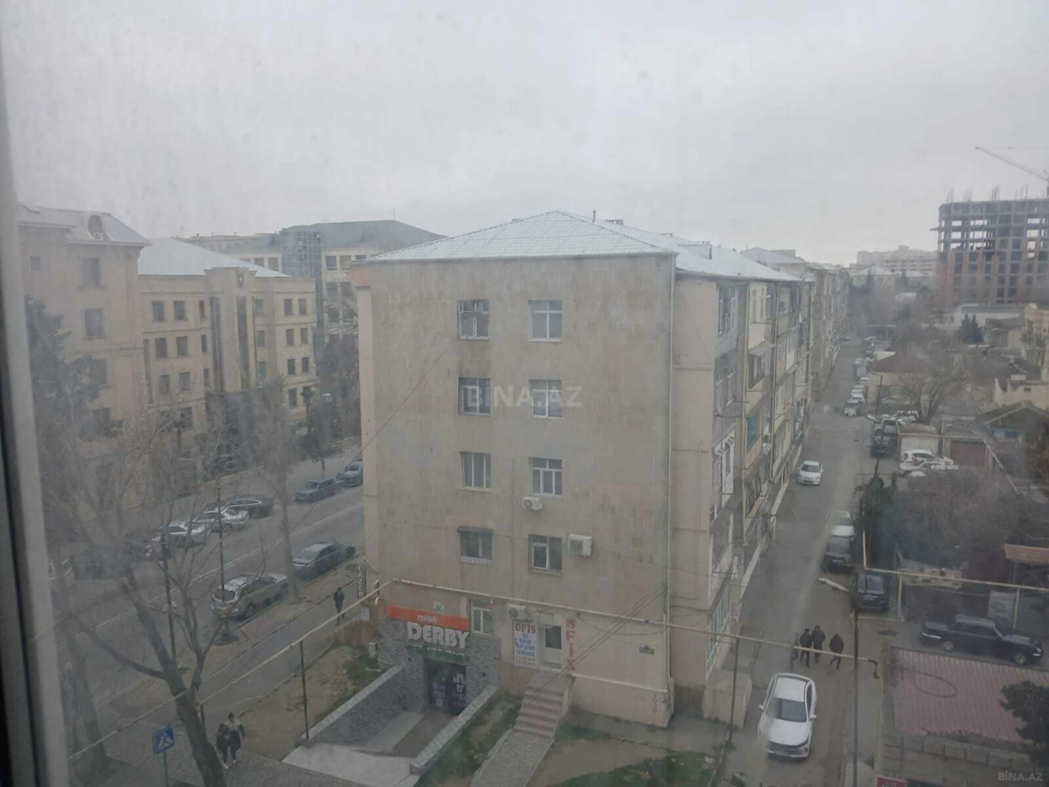 Satılır 3 otaqlı mənzil 105 m²