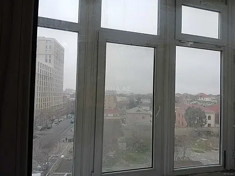 Satılır 3 otaqlı mənzil 105 m²