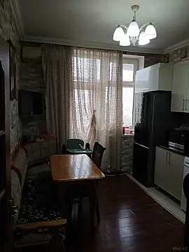 Satılır 3 otaqlı mənzil 105 m²