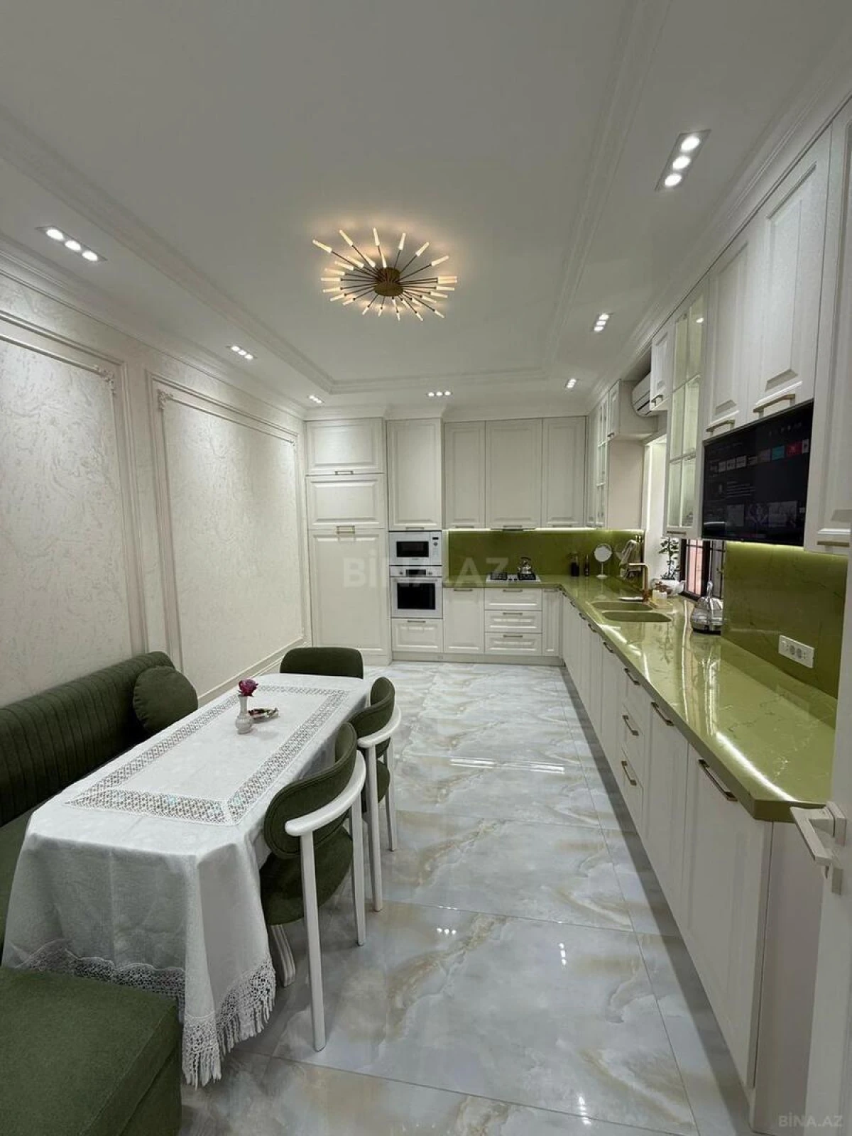 Kirayə verilir 5 otaqlı həyət evi 360 m²