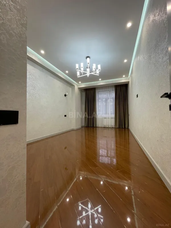 Satılır 3 otaqlı mənzil 150 m²