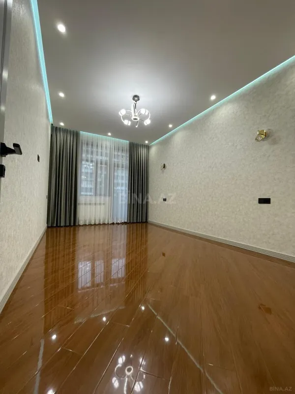 Satılır 3 otaqlı mənzil 150 m²