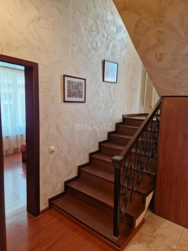 Kirayə verilir 5 otaqlı həyət evi 360 m²