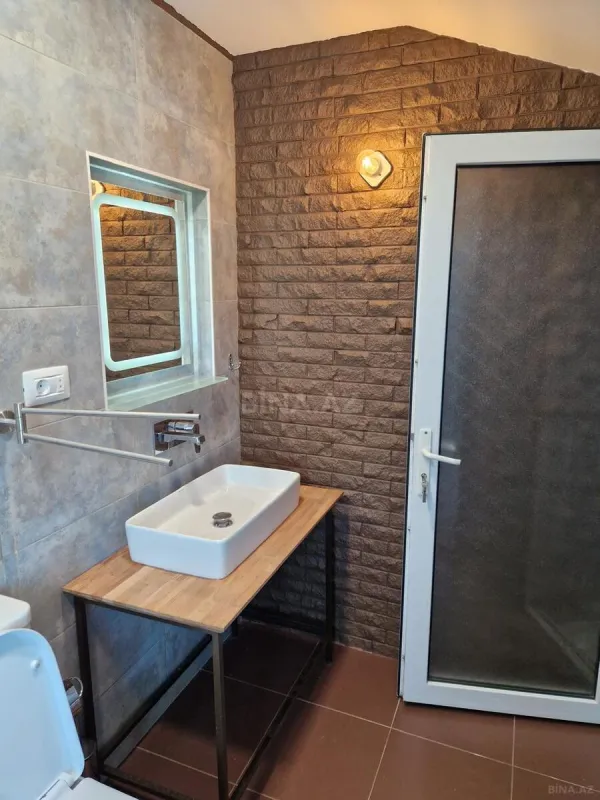 Kirayə verilir 5 otaqlı həyət evi 360 m²