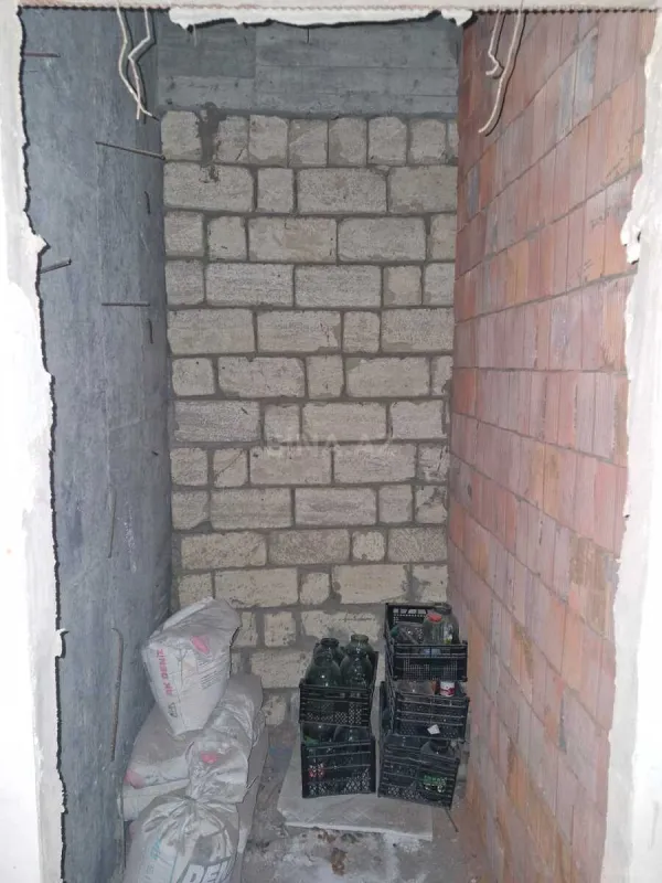 Satılır 4 otaqlı mənzil 137 m²