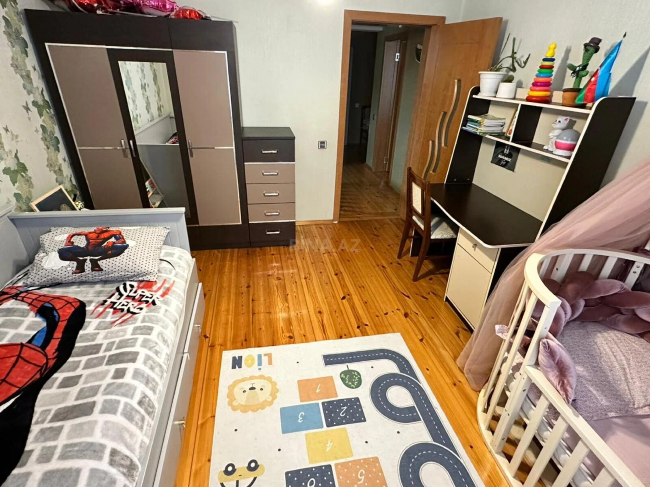 Satılır 6 otaqlı həyət evi 250 m²