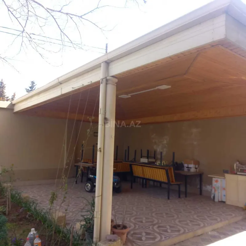 Satılır 6 otaqlı həyət evi 465 m²