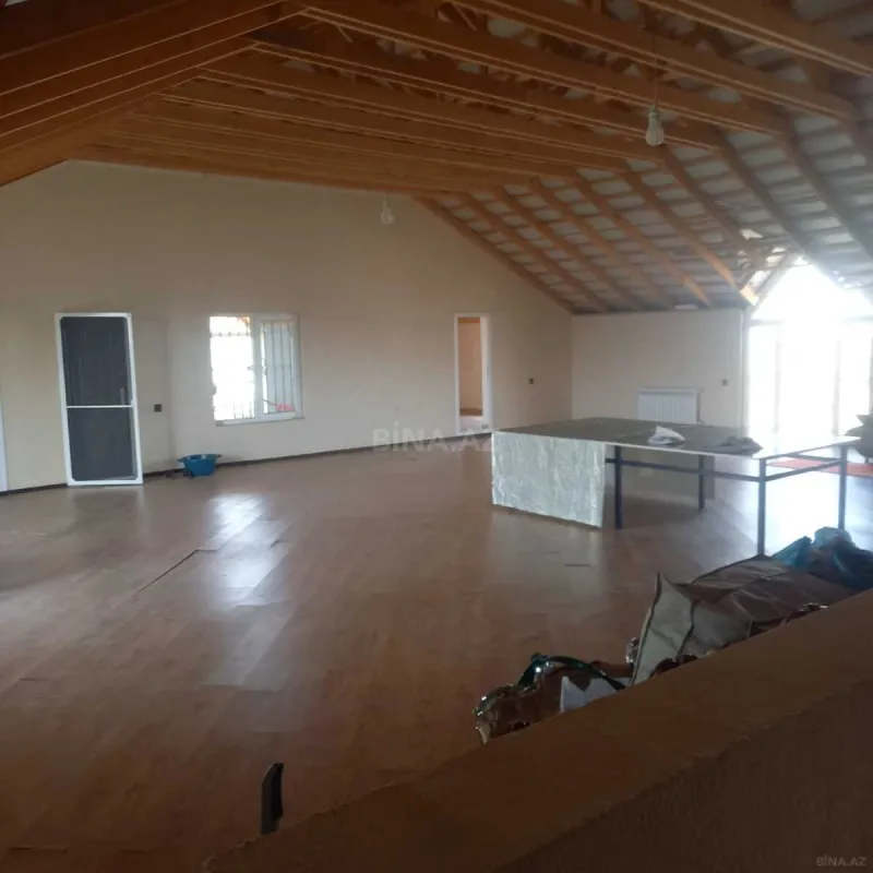 Satılır 6 otaqlı həyət evi 465 m²