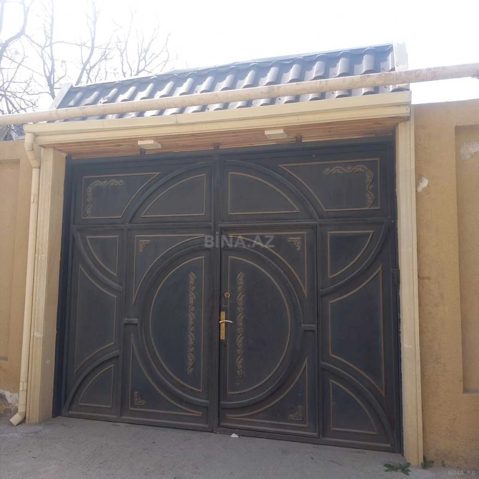 Satılır 6 otaqlı həyət evi 465 m²