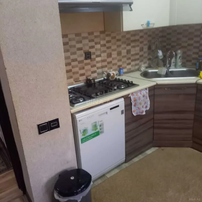 Satılır 6 otaqlı həyət evi 465 m²