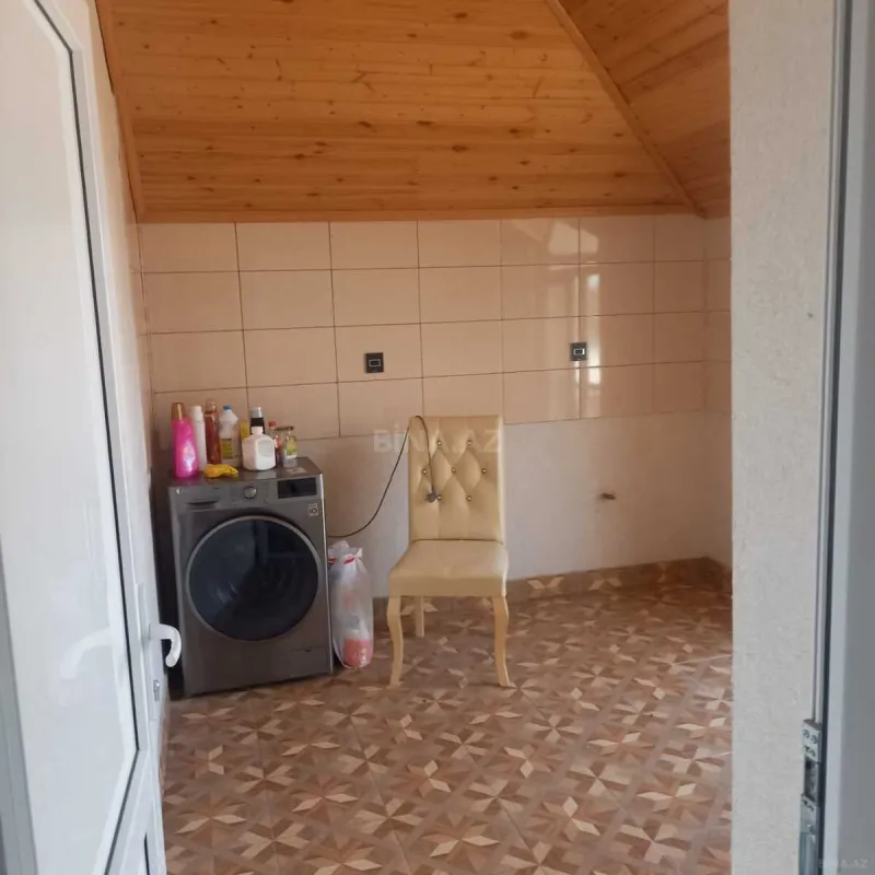 Satılır 6 otaqlı həyət evi 465 m²