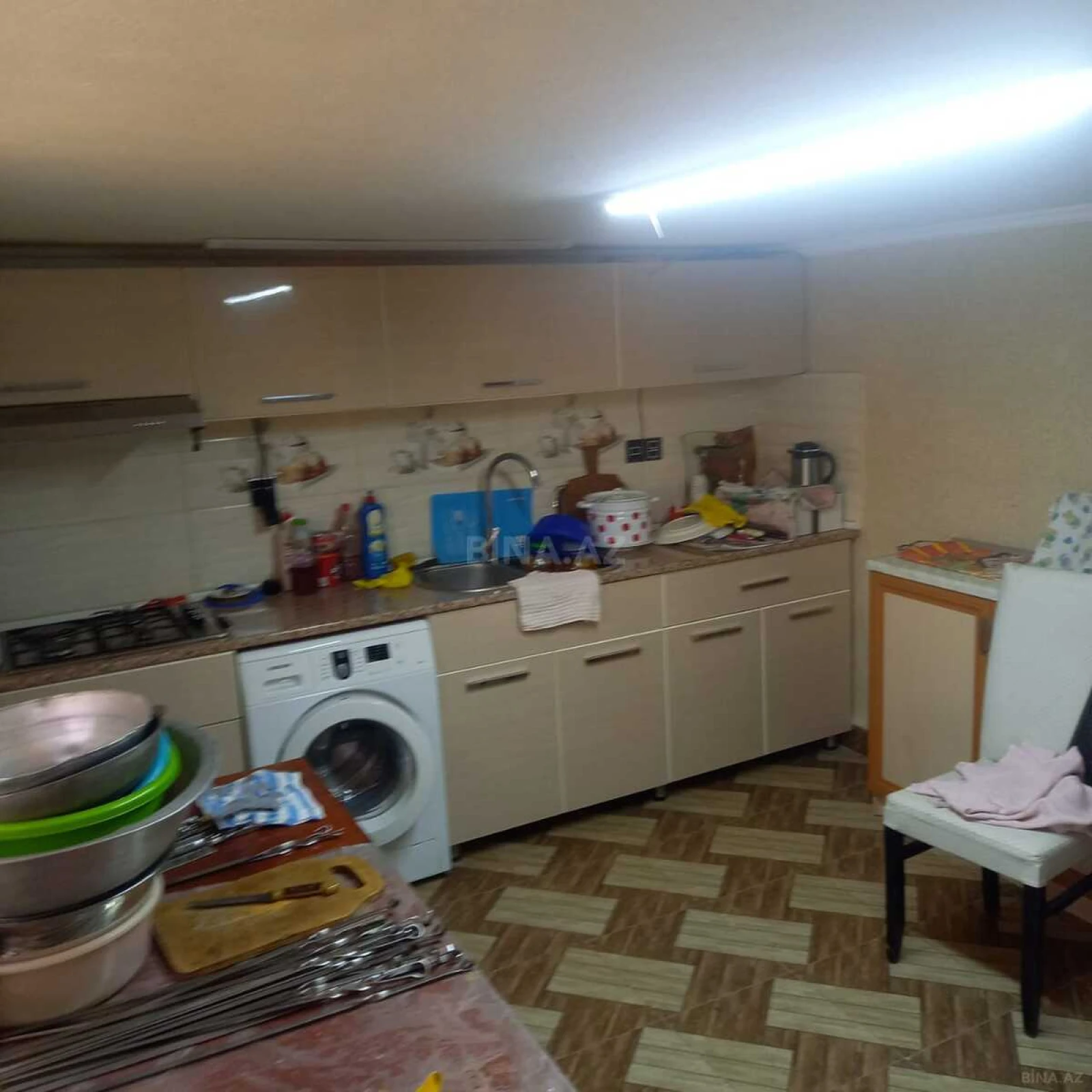Satılır 6 otaqlı həyət evi 465 m²