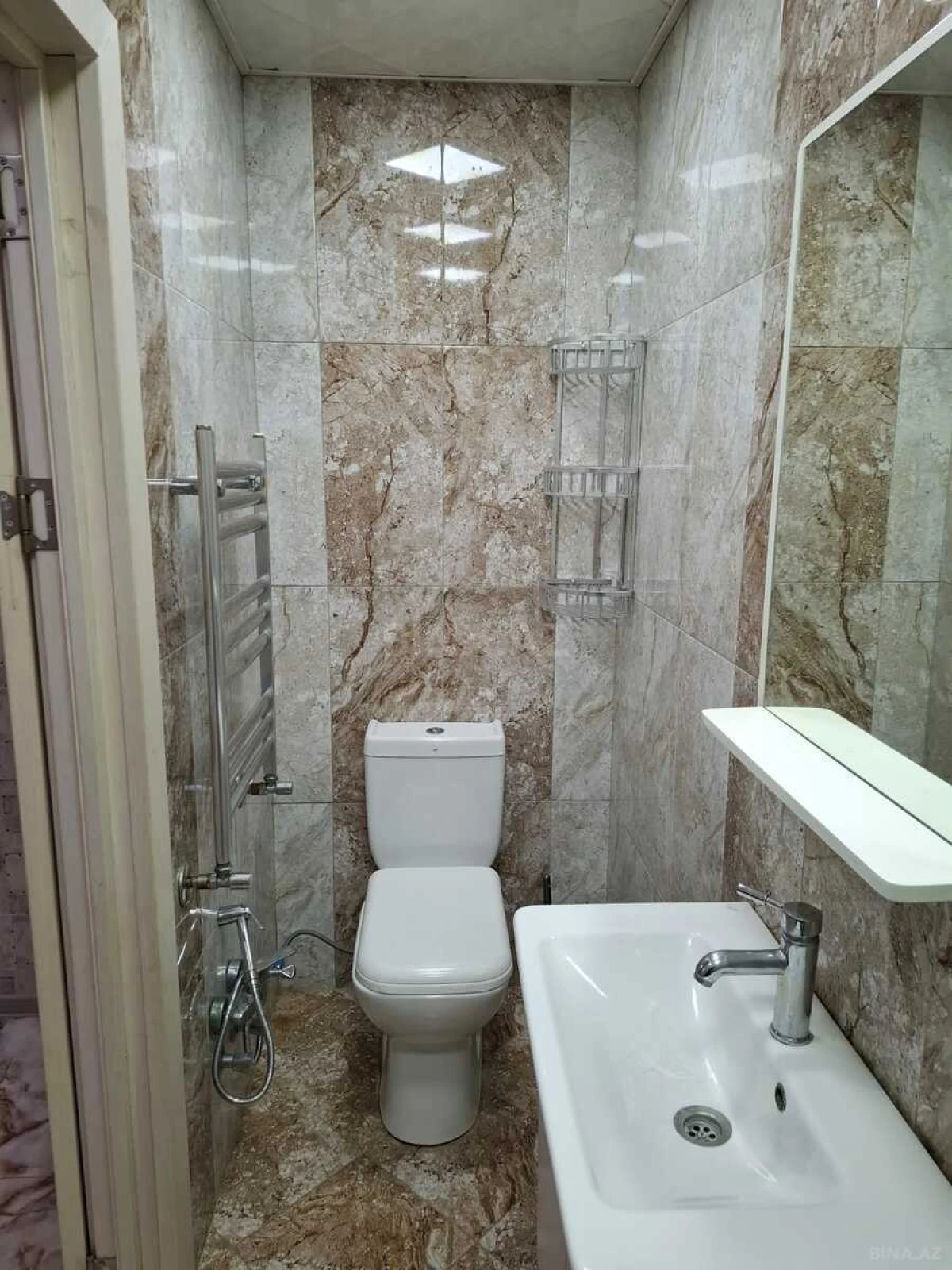 Kirayə verilir 2 otaqlı mənzil 65 m²