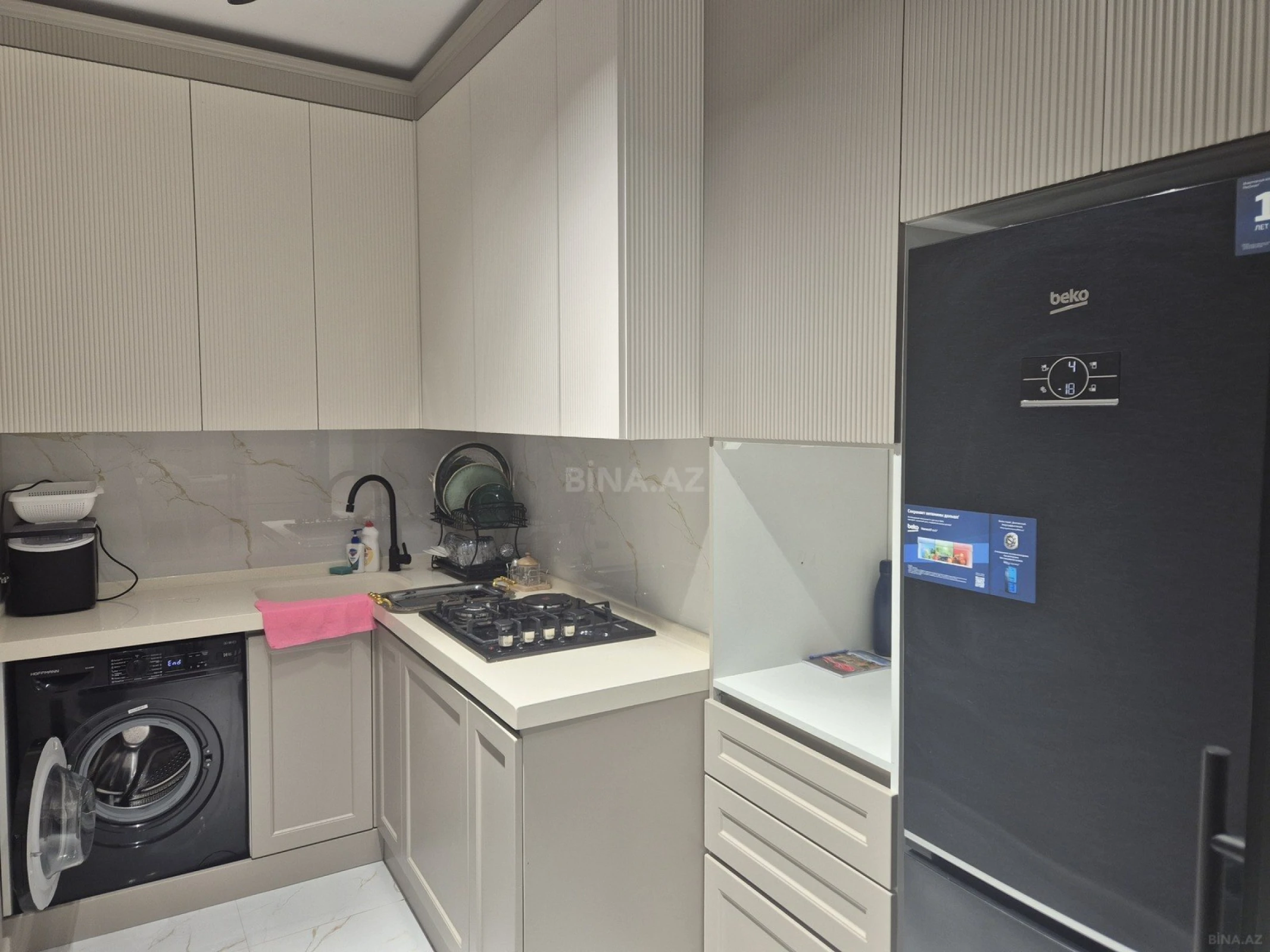 Satılır 2 otaqlı mənzil 63 m²
