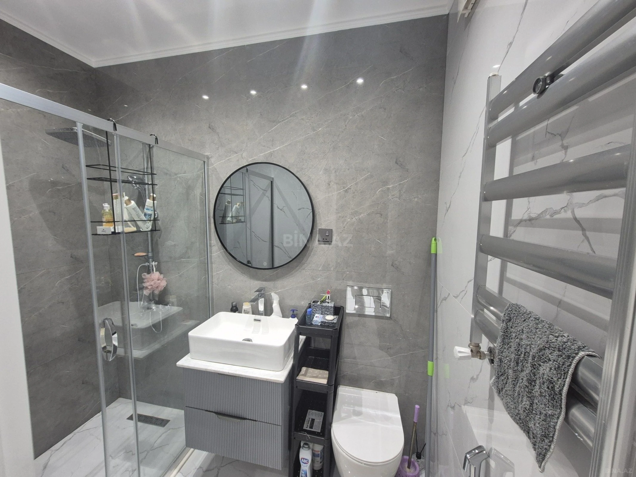 Satılır 2 otaqlı mənzil 63 m²