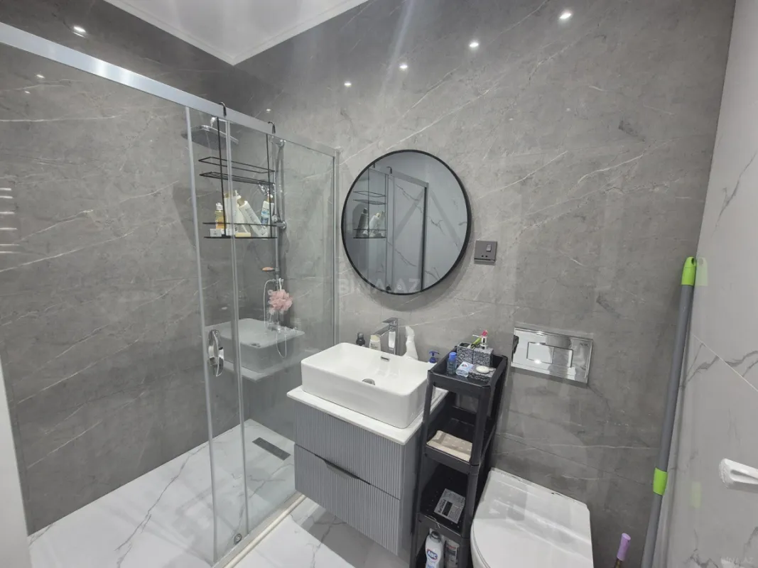Satılır 2 otaqlı mənzil 63 m²