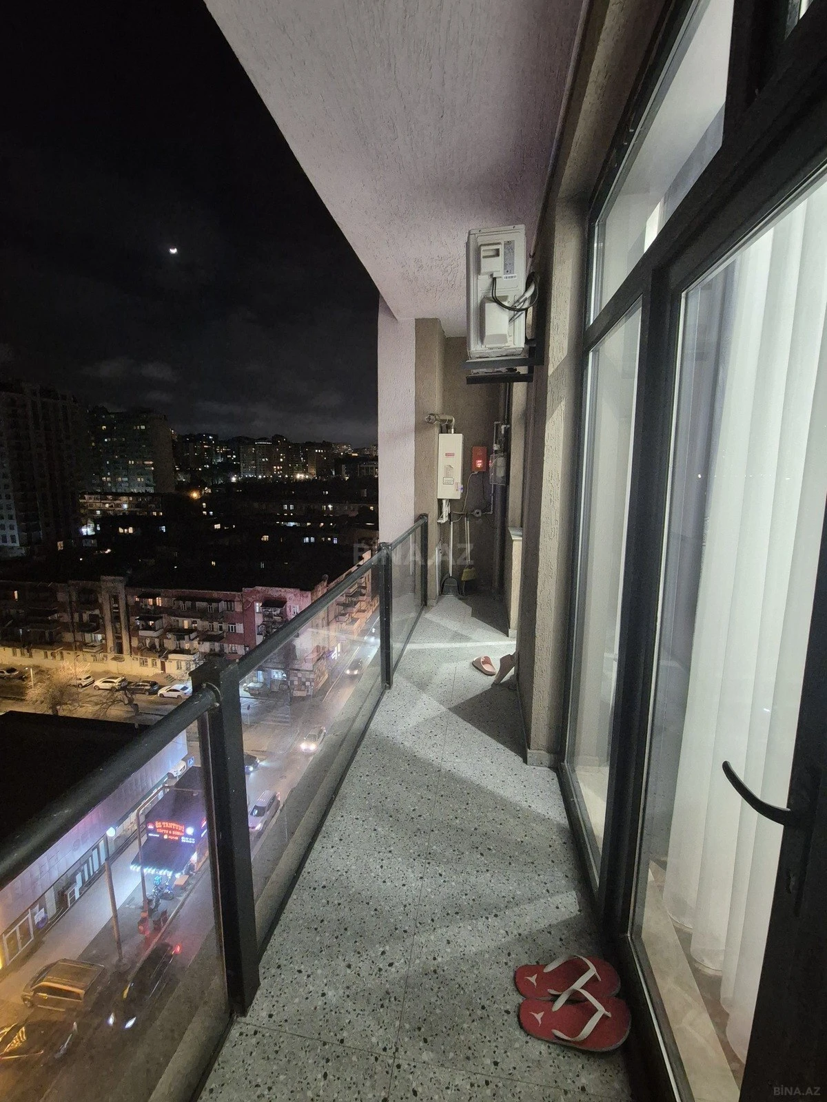 Satılır 2 otaqlı mənzil 63 m²