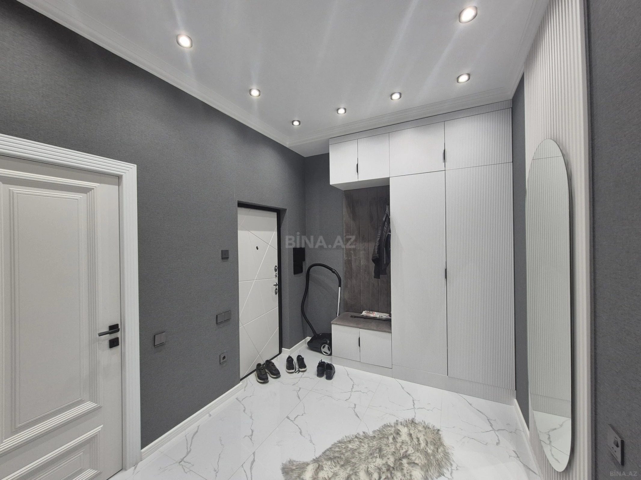 Satılır 2 otaqlı mənzil 63 m²