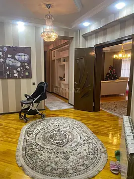 Kirayə verilir 3 otaqlı mənzil 150 m²