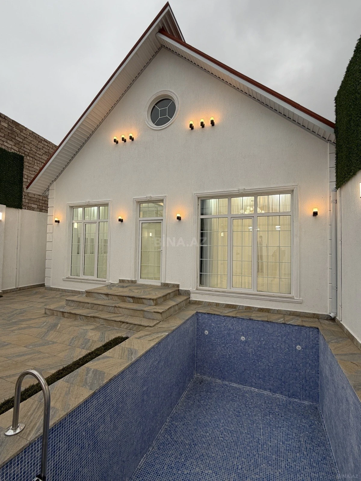 Satılır 4 otaqlı həyət evi 130 m²