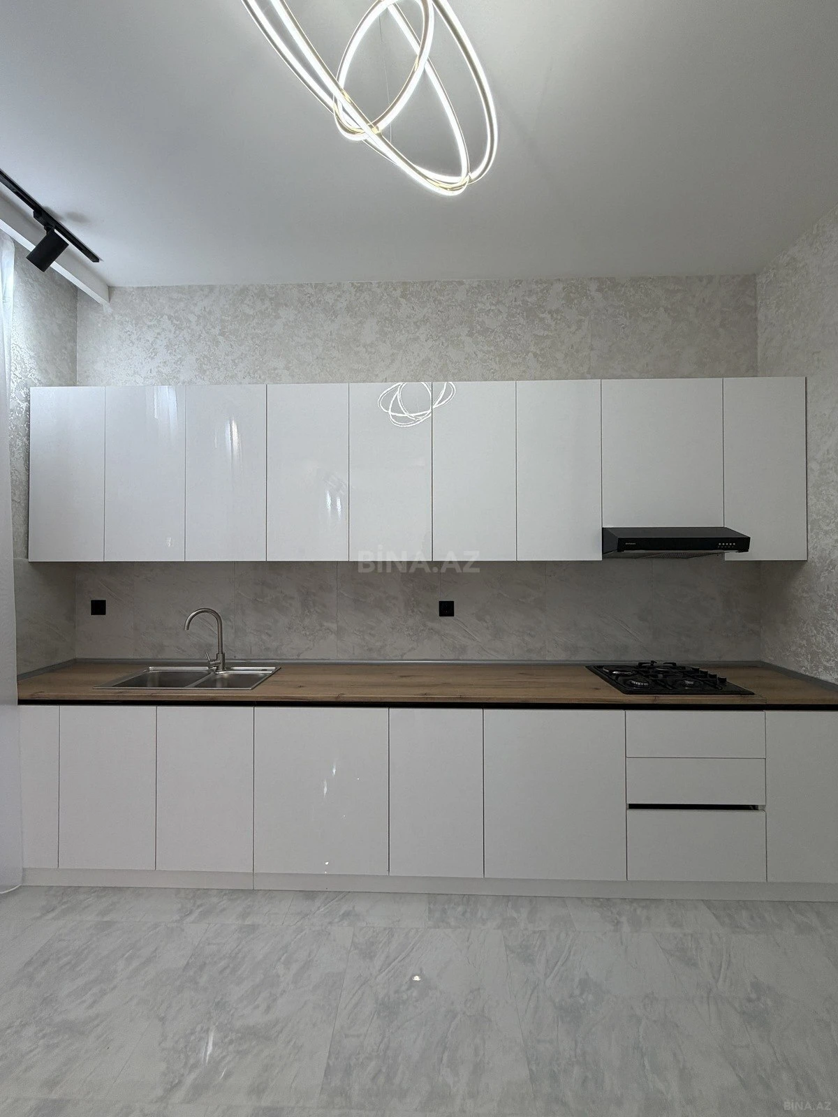 Satılır 4 otaqlı həyət evi 130 m²