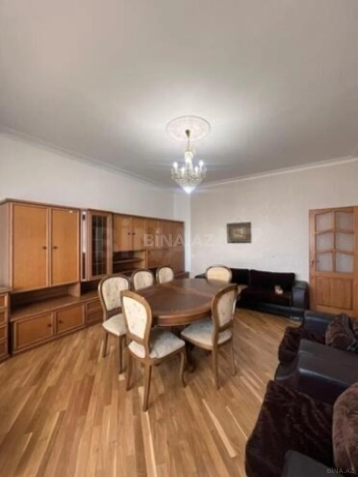 Kirayə verilir 3 otaqlı mənzil 110 m²