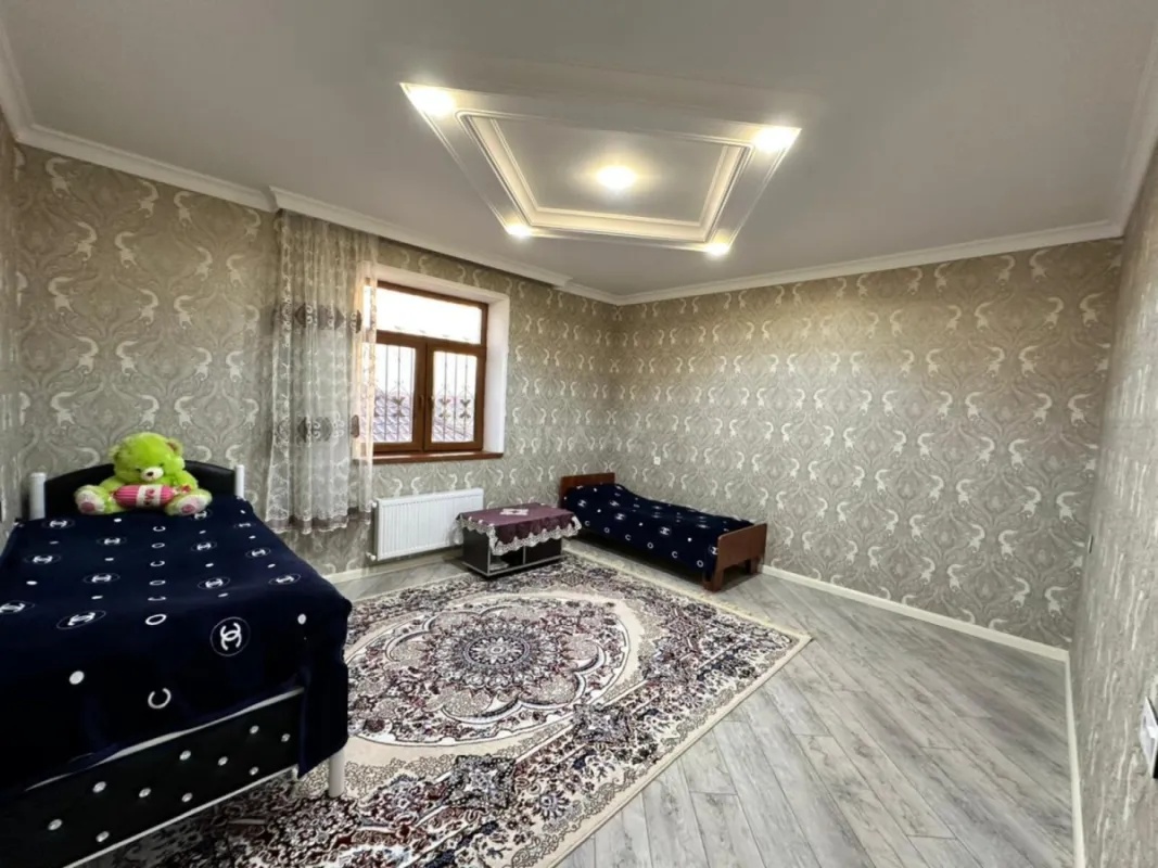 Satılır 9 otaqlı həyət evi 360 m²