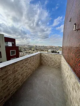 Satılır 4 otaqlı mənzil 216 m²