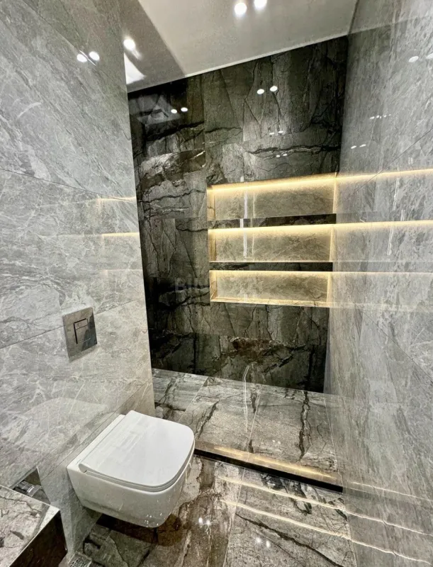 Satılır 4 otaqlı mənzil 216 m²