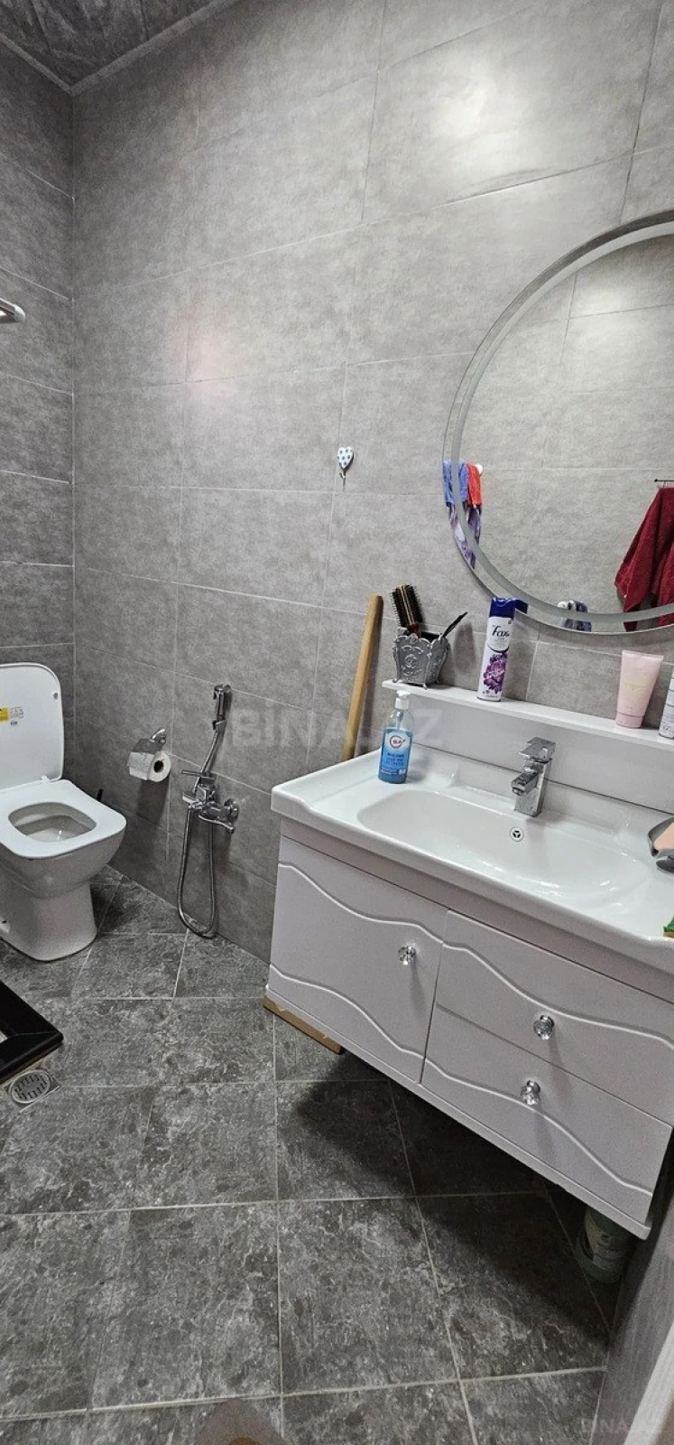 Satılır 5 otaqlı həyət evi 200 m²