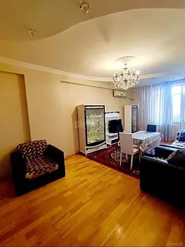 Satılır 3 otaqlı mənzil 125 m²