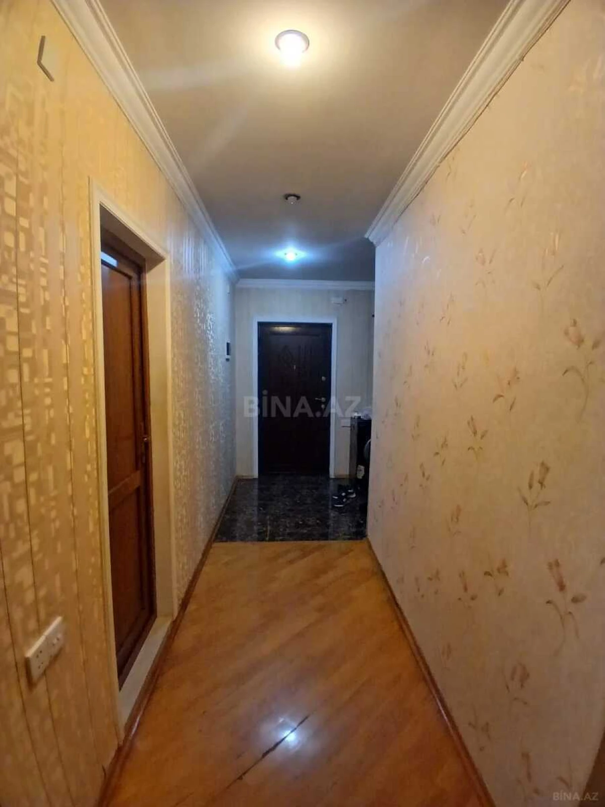 Satılır 2 otaqlı mənzil 67 m²