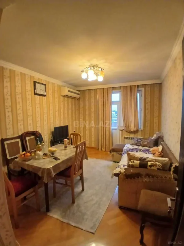 Satılır 2 otaqlı mənzil 67 m²