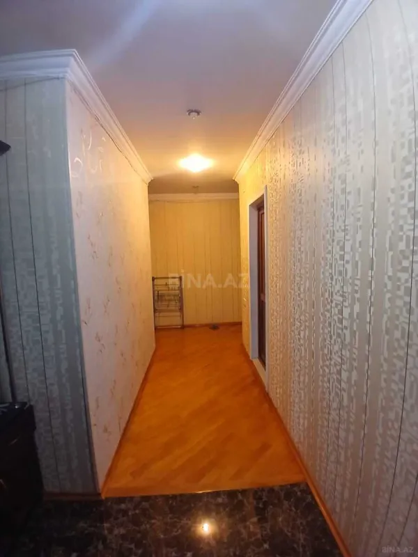 Satılır 2 otaqlı mənzil 67 m²