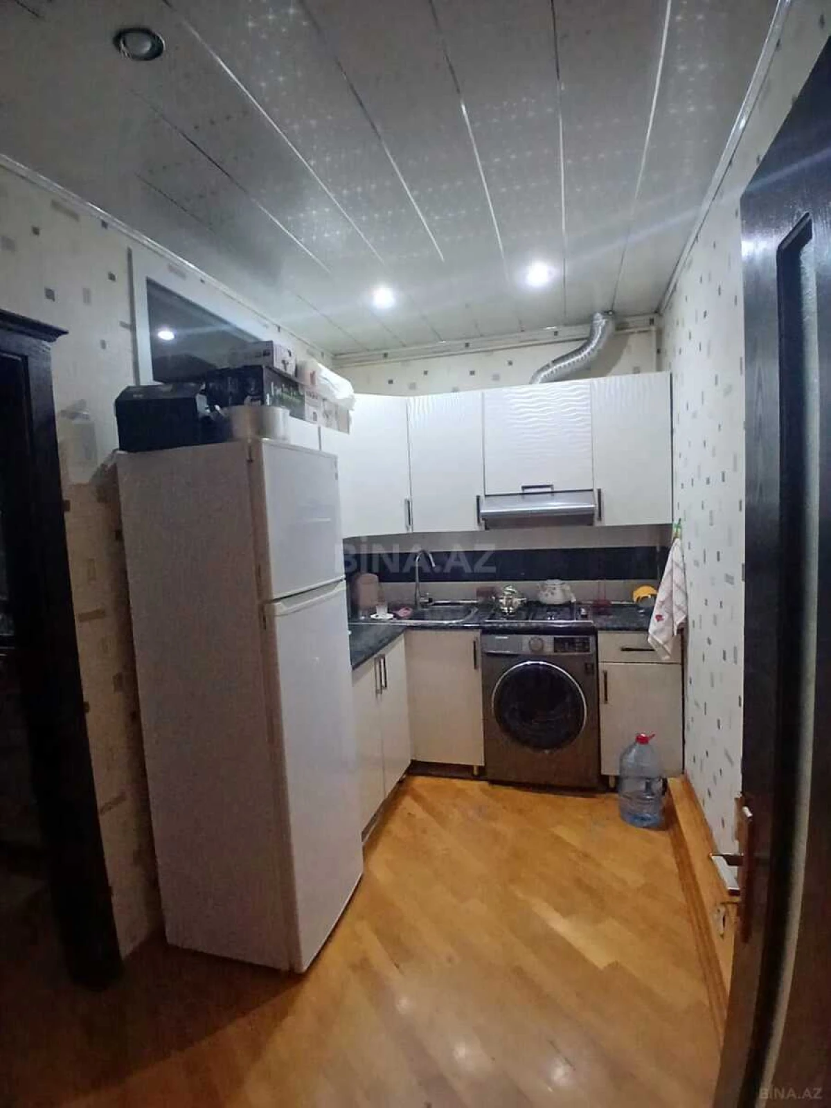Satılır 2 otaqlı mənzil 67 m²